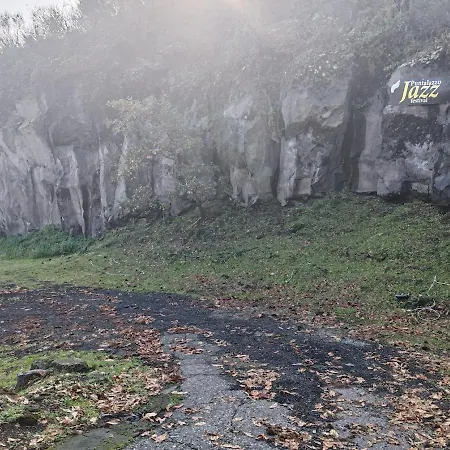 Dimora Sull'etna Immersa Tra Le Colate Laviche